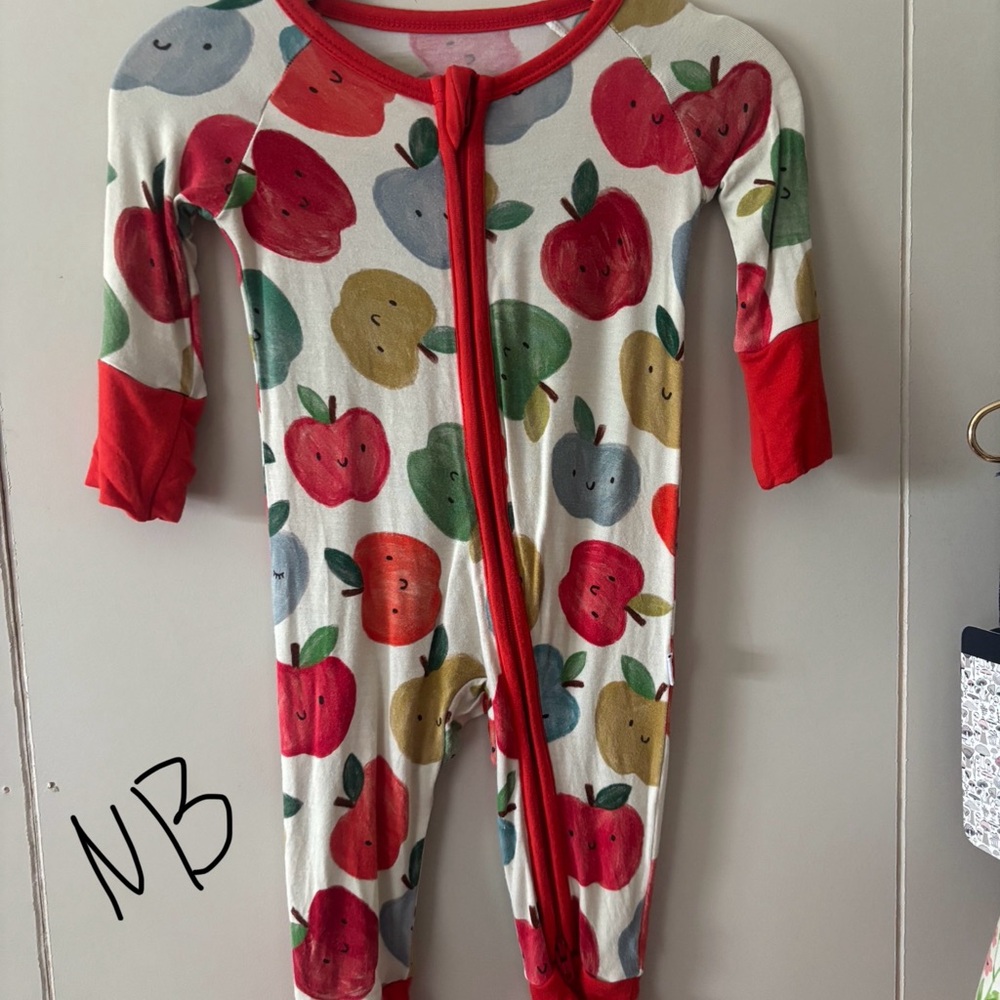 Newborn Little sleepies apple